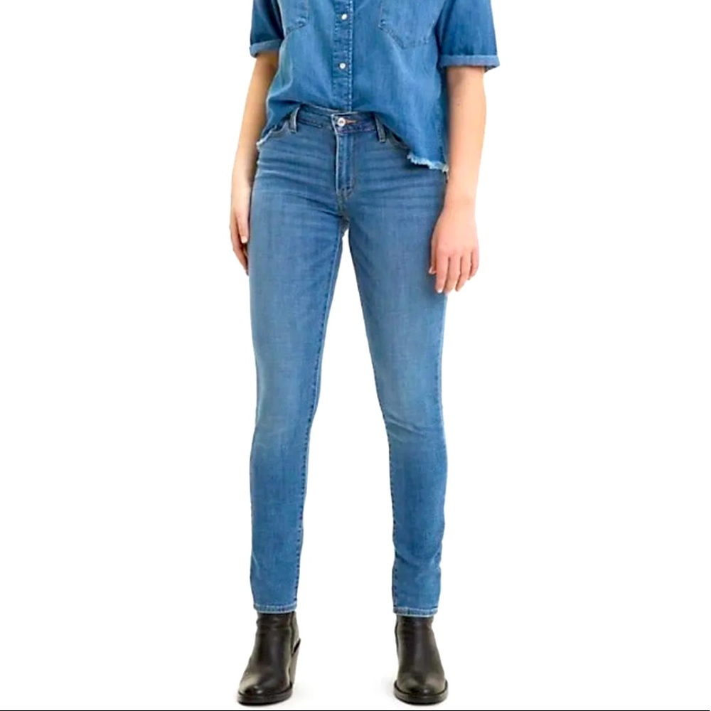 Levi’s 711 jeans , size  6 or 28